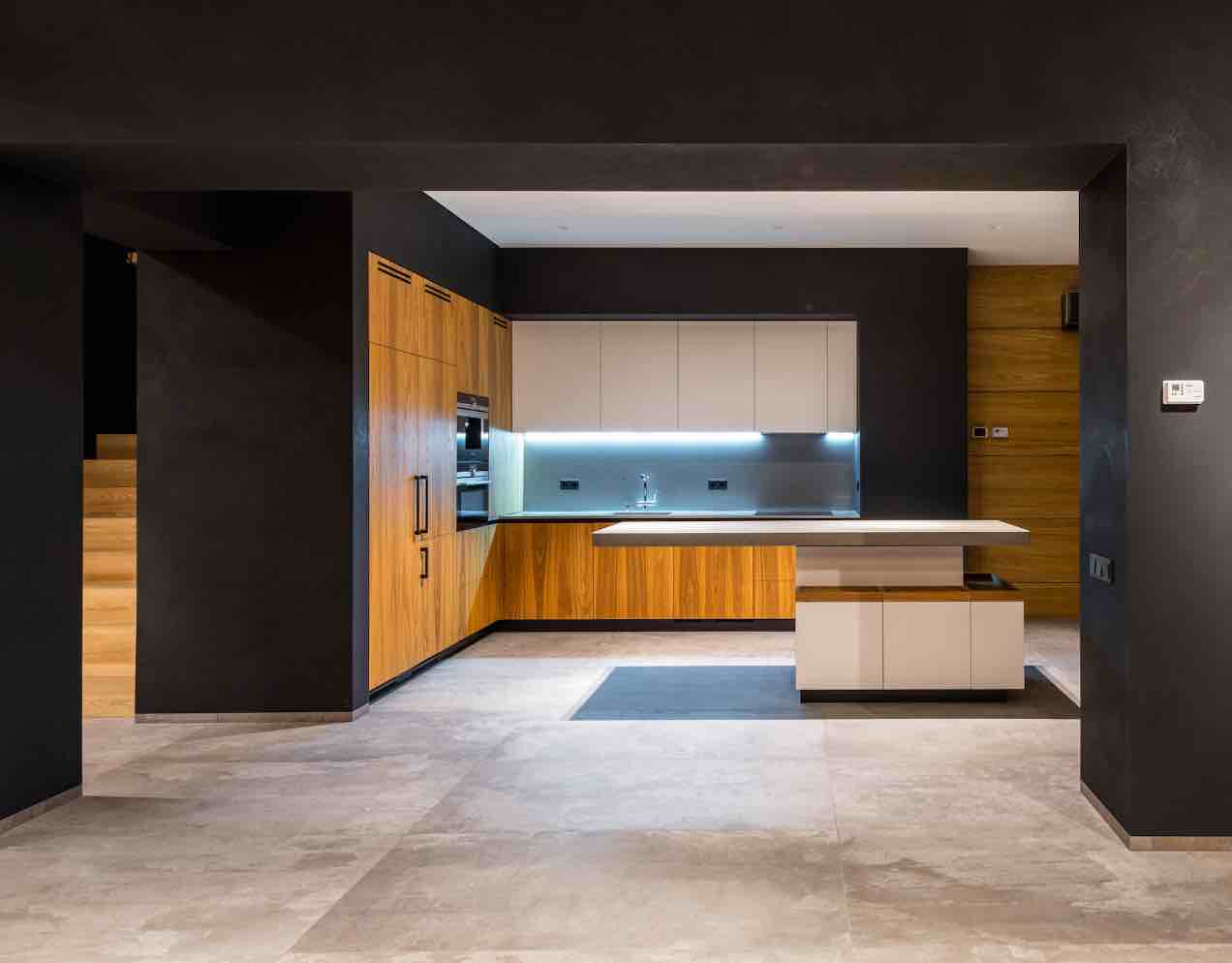 Water Damage Restoration Service Long Beach CA