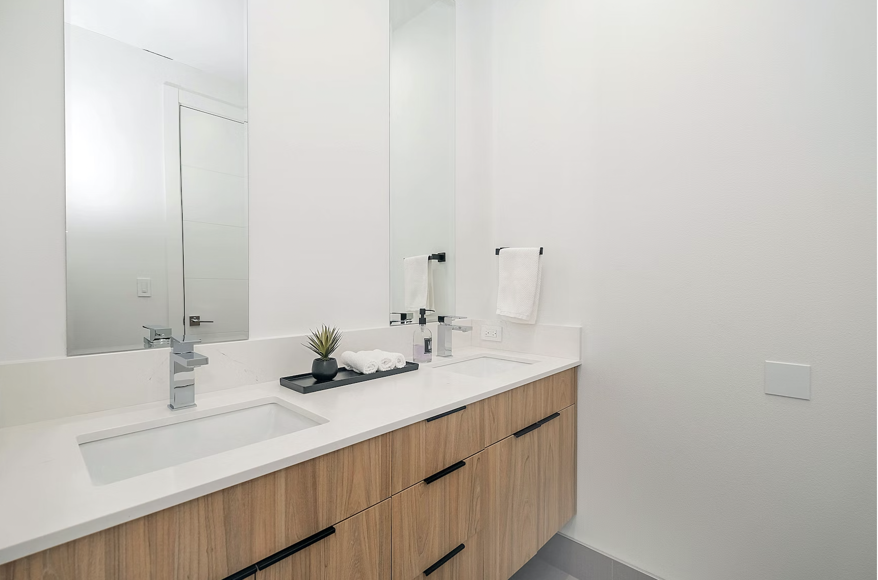 Water Damage Restoration Service Long Beach CA
